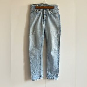 Light Wash Levi 501s - Casual Straight Fit